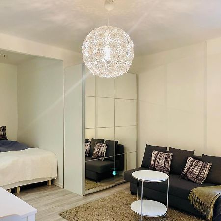 Upea Yksioe Aivan Helsingin Keskustasta Apartman Helsinki Kültér fotó