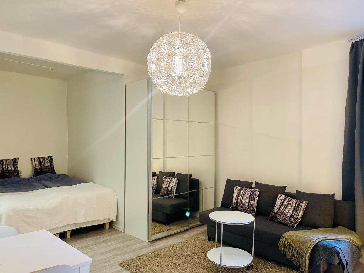 Upea Yksioe Aivan Helsingin Keskustasta Apartman Helsinki Kültér fotó