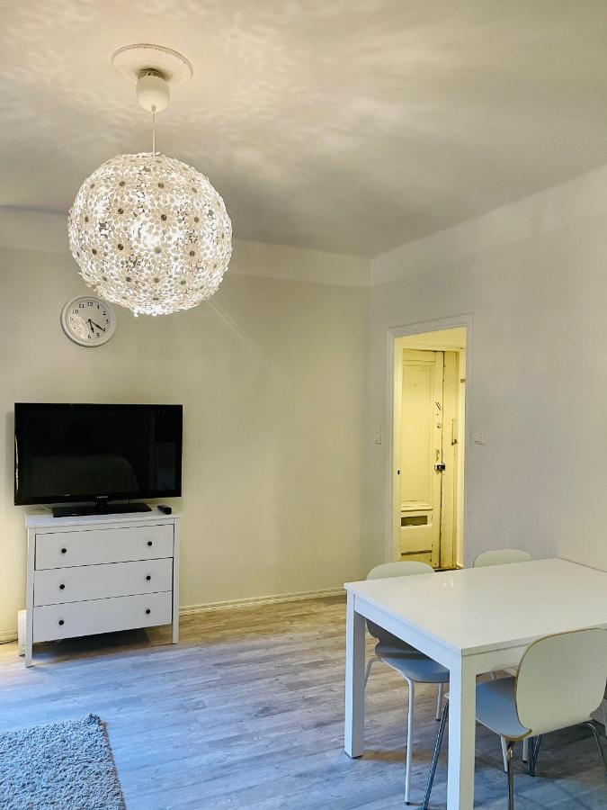 Upea Yksioe Aivan Helsingin Keskustasta Apartman Helsinki Kültér fotó